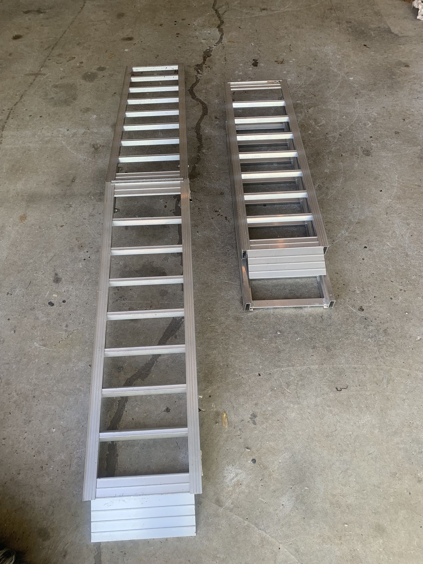 Reese Arched Folding Ramps