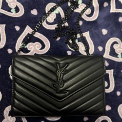 mini shoulder/cross body wallet on chain