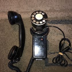 Vintage  Bakelite Rotary Dial Space Saver Telephone  RARE