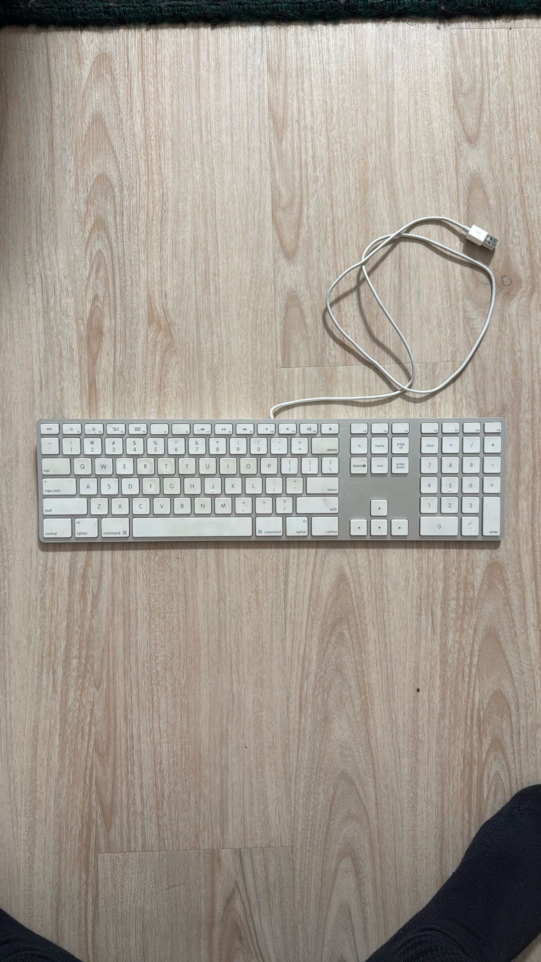 Apple Keyboard