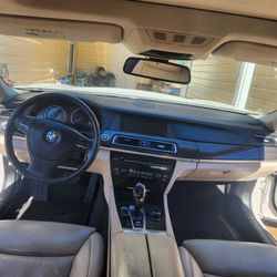 2011 BMW 740Li