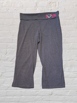 "LOVE" gray cotton capri yoga pants / sweatpants, Sz. XL