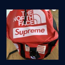 North face supreme Backpack Duffle Bag  brand New ! Sold out in stores! Large bag many compartments! Got as a gift plz don’t ask if it’s authentic I h