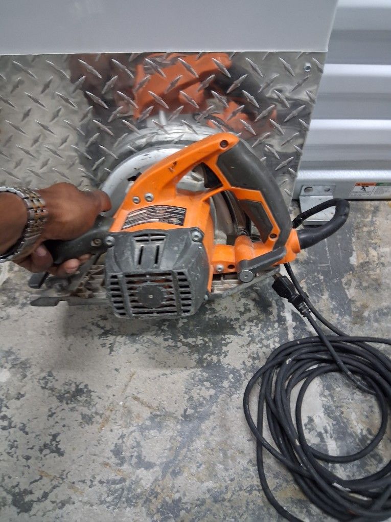 RYOBI CIRCLE SAW