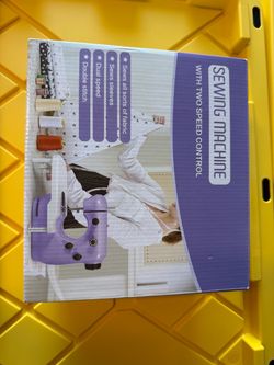 Mini sewing machine