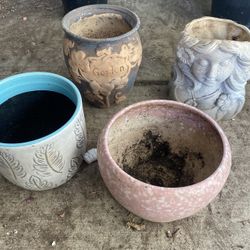 Beautiful Used Ceramic Pits All For $25  They Are In Very Good  Condition Pick Up In City Of Whittier 