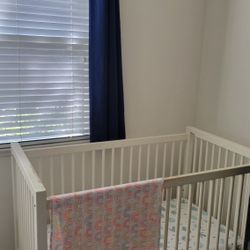 2018 Andersen Crib (Crate & Barrel / Land of Nod) – $99