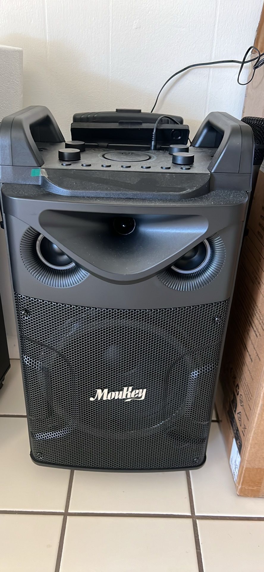Moukey bluetooth Speaker