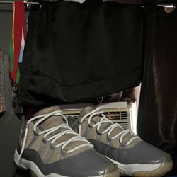 Jordan 11 Low Cool Grey 2018