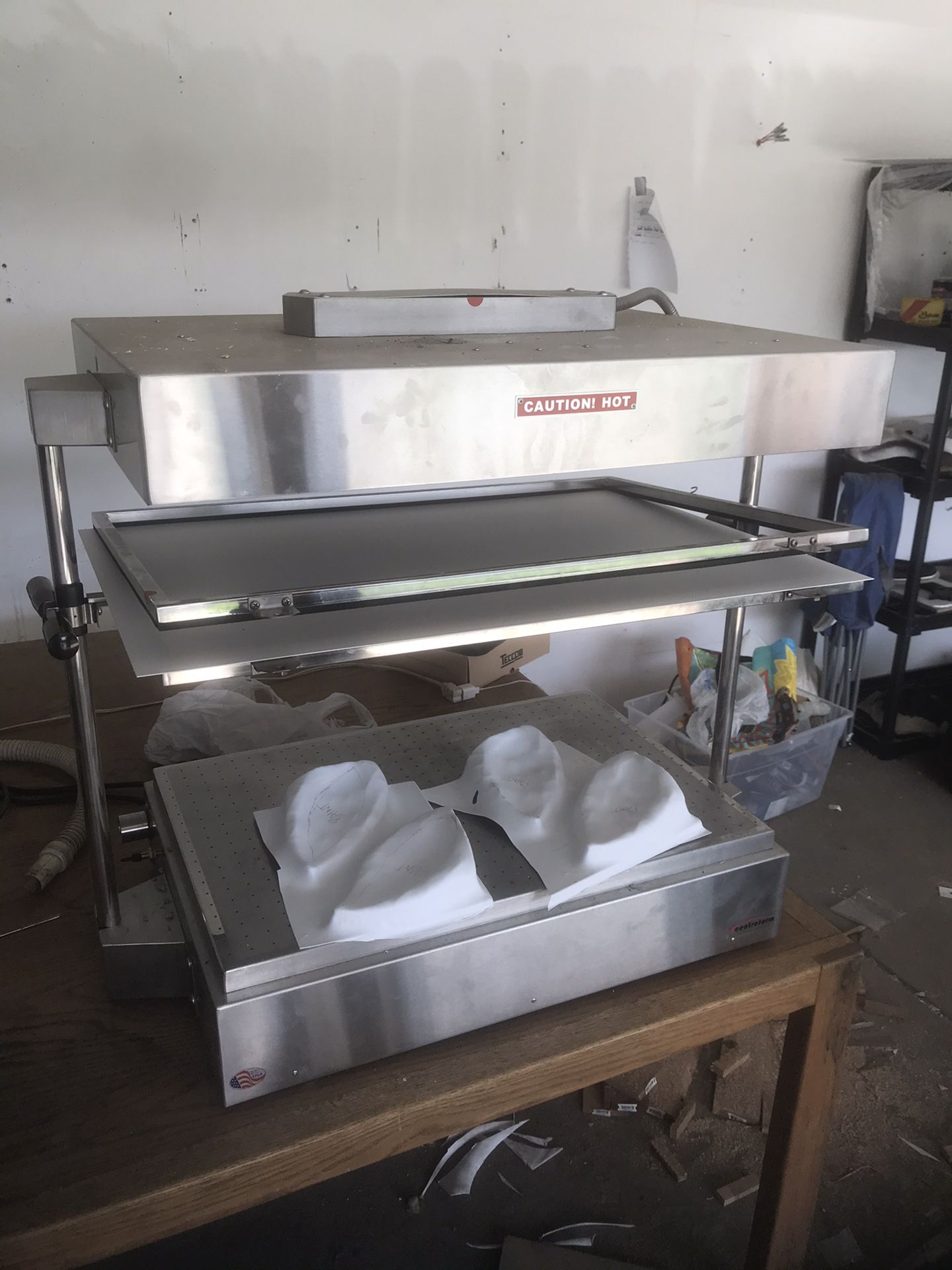 Centroform 1827 Vacuum Forming Machine