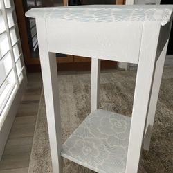 Side / End Table 
