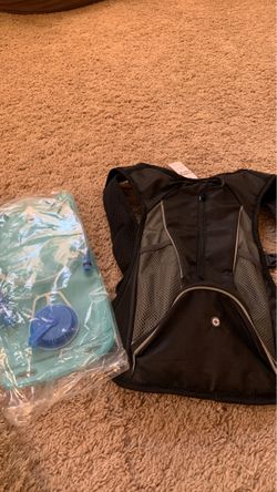 Brand new never used Hydration backpack Form Focus brand