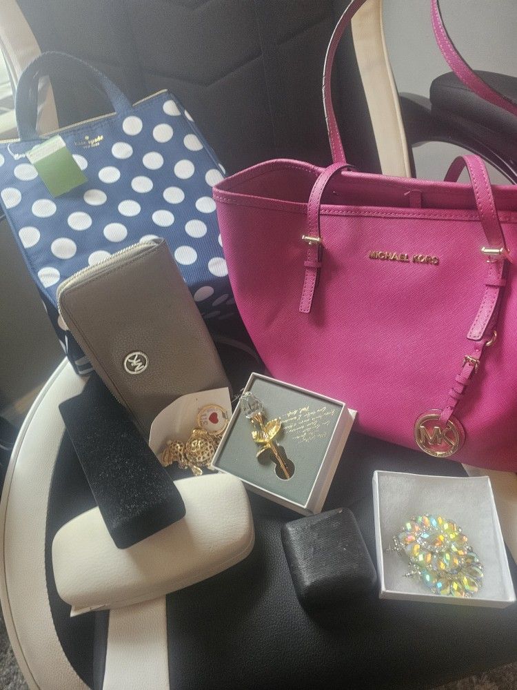 Yardsale Saturday 4th October 8am Till 2pm