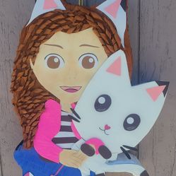 Gabby Doll House Piñata 