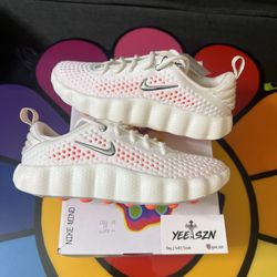 Nike Mind 002 White 8.5 Women / 7 Men New 