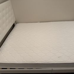 Queen Bad And Mattress 