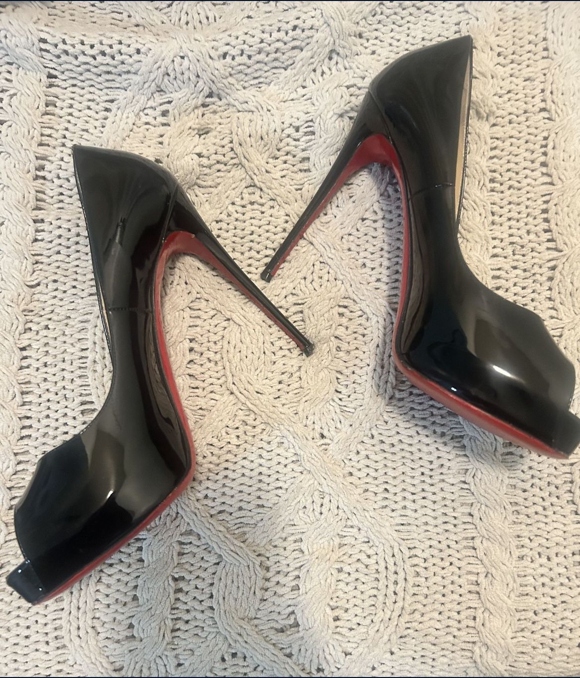 Christian Louboutin size 39 US size 8 1/2 9