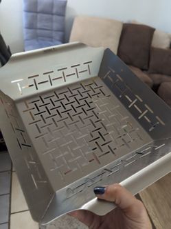 Large metal tray for grill