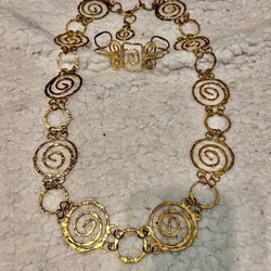 GOLD Metal Necklace And Bracelet Hammered 