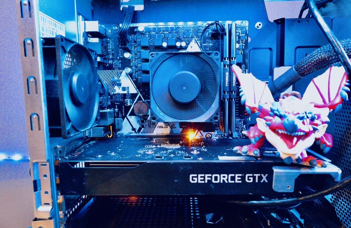 Motherboard Asus + Amd Ryze 5 3400 G + Nvidia Gtx 1650 ( Asus Rig ) 