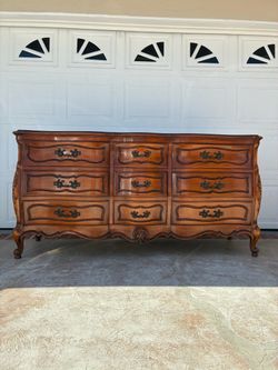 Vintage French triple dresser
