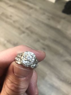 Halo Diamond ring