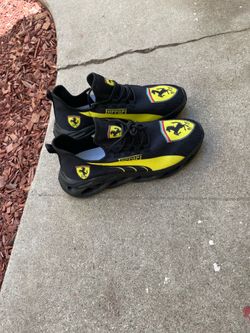 Ferrari collab puma shoes brand new 9.5