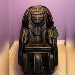 Black Infinity Massage Chair - Like New - Erie County, NY