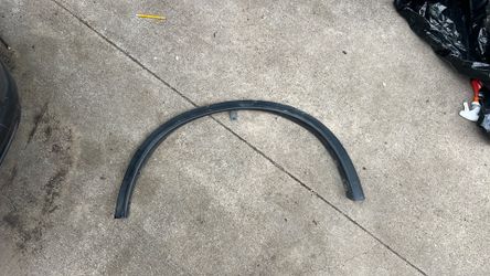 Nissan rouge fender trim