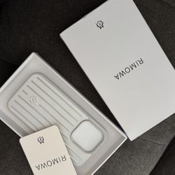 RIMOWA iPhone 15pro Case