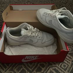 Sz 9White/pure Platinum-white Dunk Low Retro