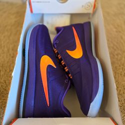 Nike booker 2