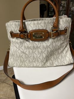 Michael Kors MK Kenly Large Logo Tote for Sale in Waco, TX - OfferUp