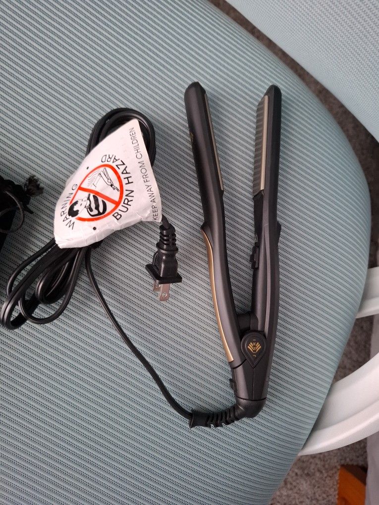 Jinri Titanic Ionic Mini Hair Straightener