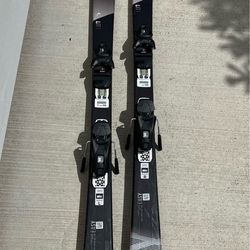 HEAD easy skis- great condition +ski poles and ski boots for FREE