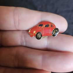 1980'S LUV BUG PIN FOR BUG LOVERS