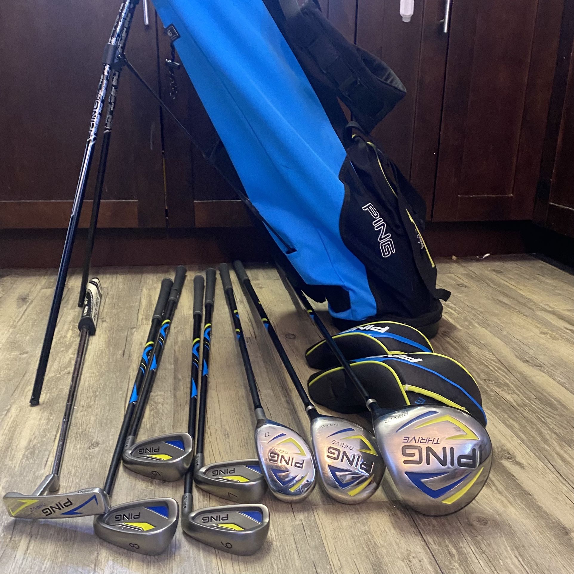 RARE! Ping Thrive Graphite Teen Or Petite Women’s Golf set For 60-64” Tall Right Hand
