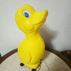 1965 Mid-century Louis Marx & Co. Rubber Duck Blow Mold Pull Toy (Read)