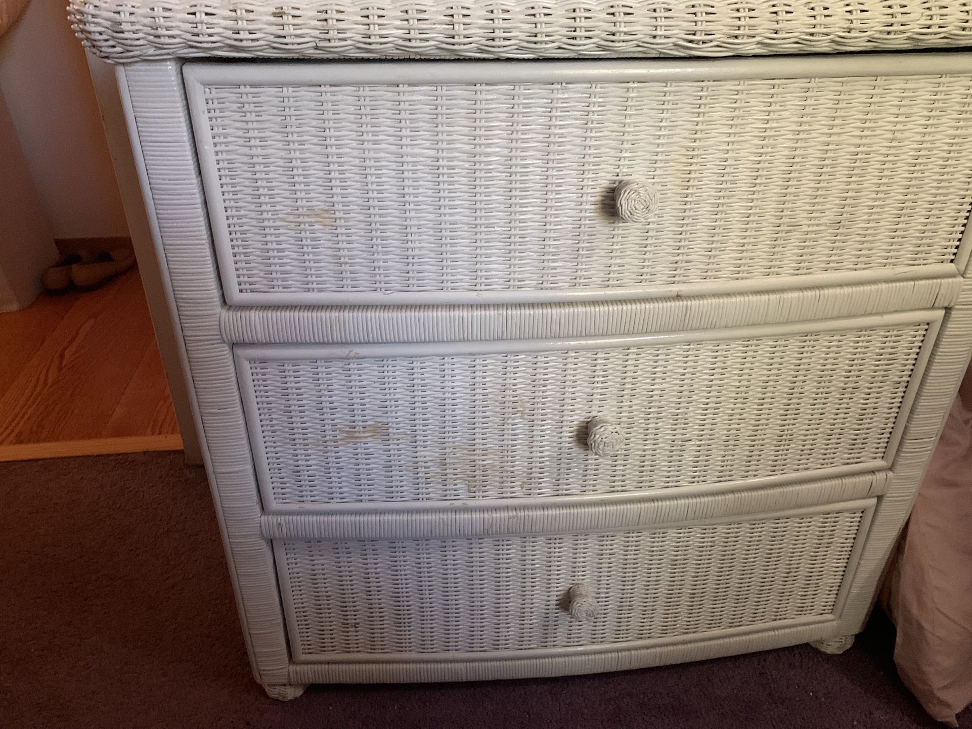 Beautiful Wicker Bedroom Dresser & 2 White Matching Wicker Nightstands With White Wall mirror For Over Dresser