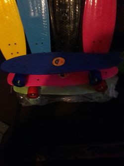 Patineta pequeña como para un niño de 6 7 hasta 8 9 años por la cantidad de $20 cada una