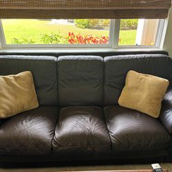 Excellent Condition Like New Leather Couch And Love Seat 