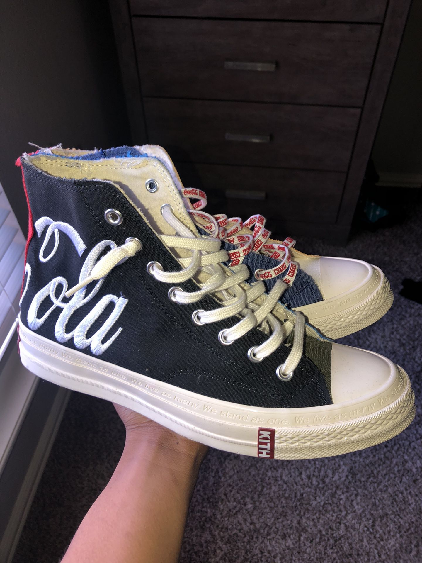 Converse x Coca Cola x Kith Friends and family sz 10