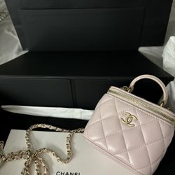 Chanel Classic Vanity Case With Chain 