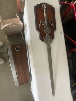 Real sword With wall hanger