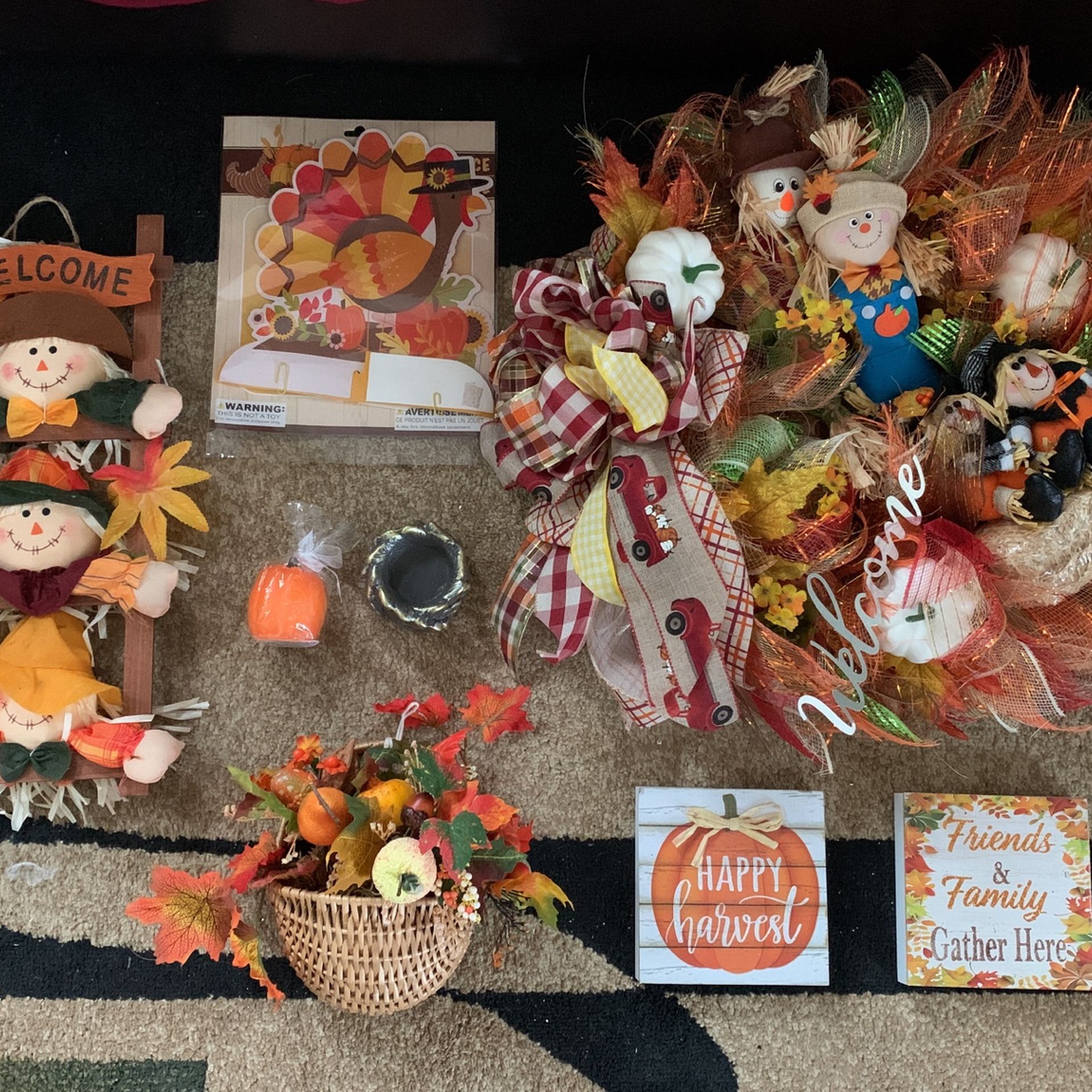 Thanksgiving Decorations/Decoraciones de Acción de Gracias