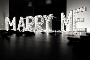 3ft “MARRY ME” Letters*RENTÂL*