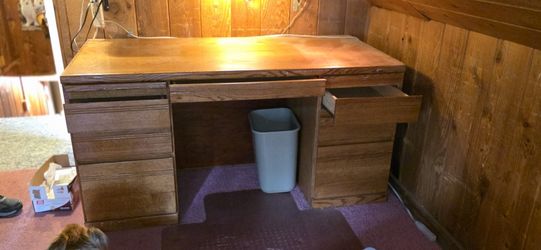 Free Solid Wood Desk