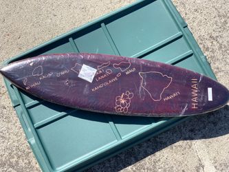 Hawaii Carved Wooden Surfboard Tropical Wall Art Travel Hibiscus Maui Lana'i O'ahu Ni'ihau Kaua'i Hawai'i Approximate dimensions 28 inches by 7 inches