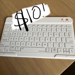 Keyboard Case for iPad 9th/8th/7th Generation 10.2 inch 2021/2020/2019, iPad Pro 10.5-inch Case with Keyboard,iPad Air 3 2019, 7 Color Backlit Removab