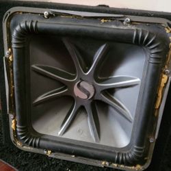 Kicker  06S15L7-4
15" 2000W Dual 4-Ohm Subwoofer